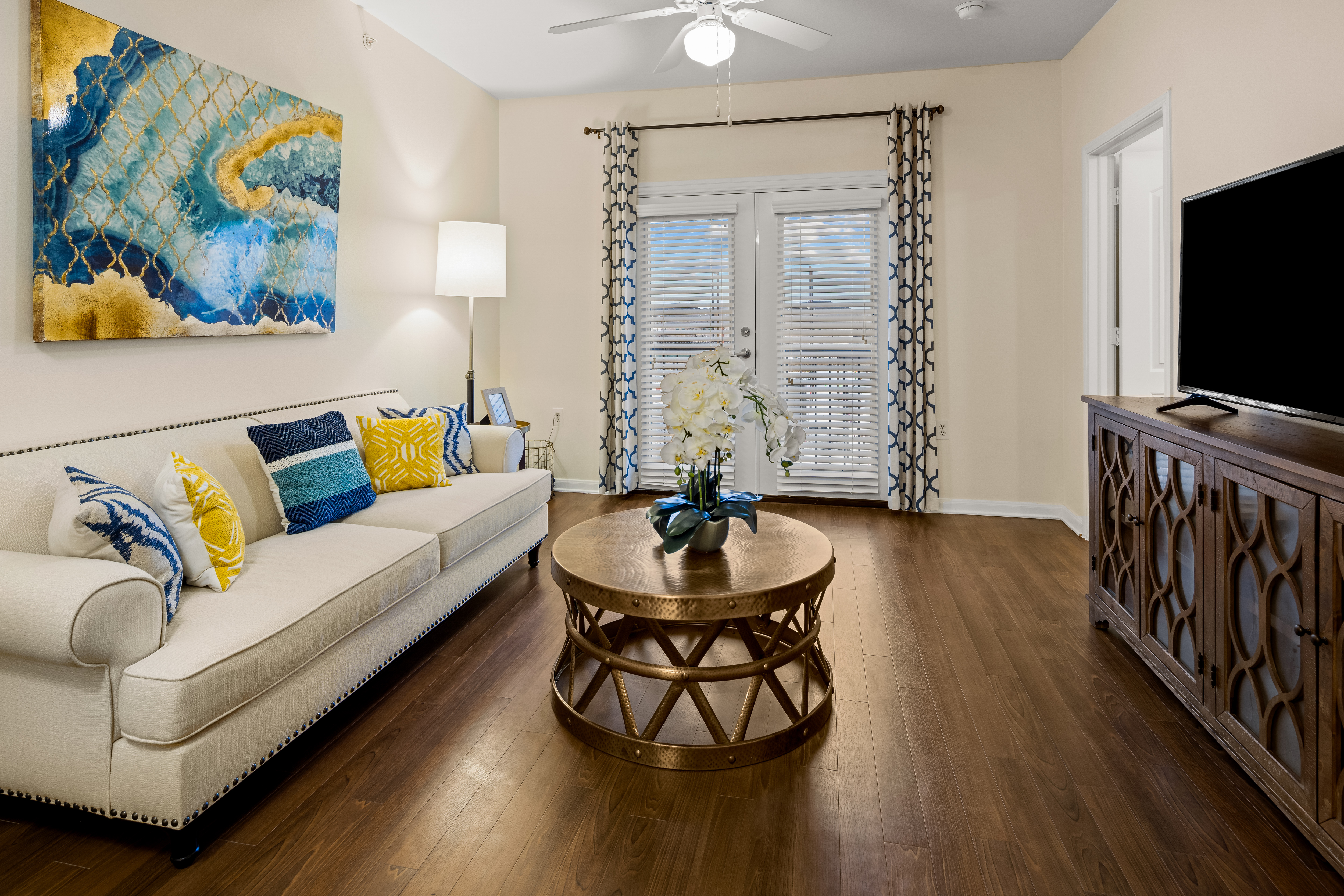 Discovery Village Castle Hills Independent Living_16